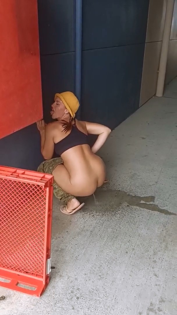 INSANE cute TEEN blonde PISSING IN PUBLIC - I can't believe I caught this naughty girl doing this_cover.jpg