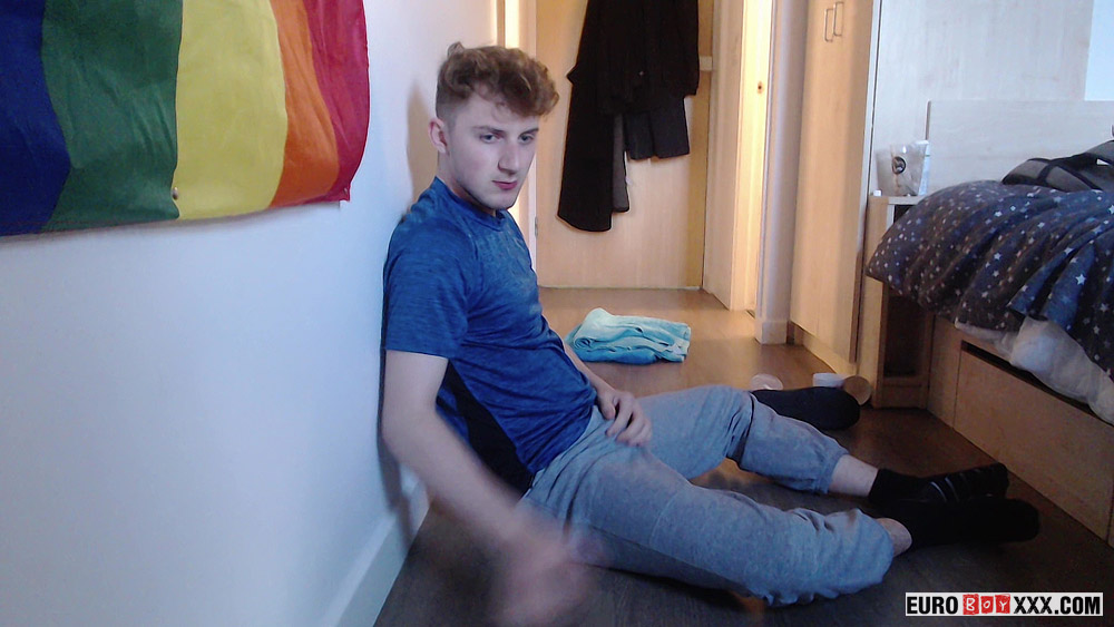 Toy_Play_With_Twink_Chase_1080p_s1.jpg
